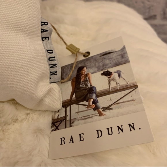 🌟HP🌟 Rae Dunn Welcome Peeps Decorative Pillow - Picture 2 of 7